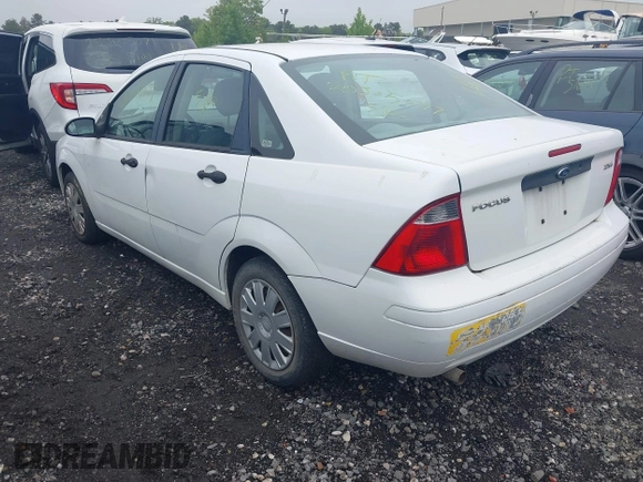 2005 Ford Focus S с VIN 1FAFP34N55W206048, выставлен на аукционе IAAI как лот 42293744 с пробегом Не указан миль и . История ставок и продаж доступна на DreamBid. Изображение 3.