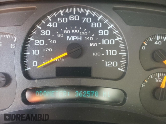 2003 Chevrolet Avalanche with VIN 3GNEK13T53G108133, listed as a Copart auction lot 70569734 with 362,578 mi miles and Salvage Title. Bid and sale history available at carsss.com. Image 9.