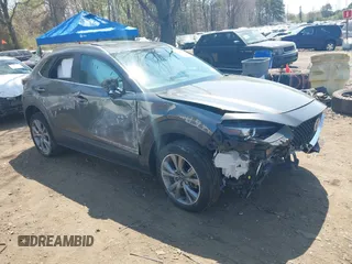 2024 Mazda CX-30 S Carbon Edition z VIN 3MVDMBCM0RM662752, wystawiony jako IAAI lot #42108251 z przebiegiem 17 963 mil mil oraz . Historia ofert i sprzedaży dostępna na DreamBid. Obrazek 1.