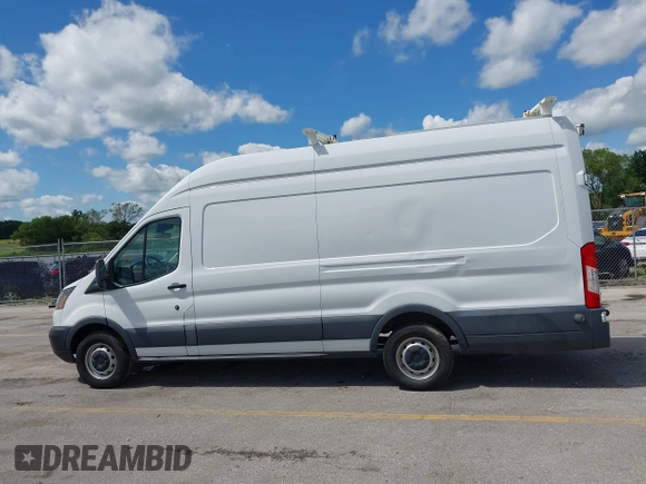 2015 Ford Transit z VIN 1FTNR3XVXFKB29374, wystawiony jako IAAI lot #42681987 z przebiegiem 190 430 mil mil oraz . Historia ofert i sprzedaży dostępna na DreamBid. Obrazek 15.