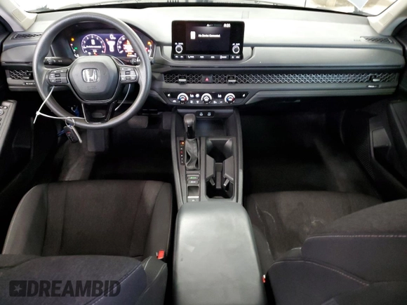 2024 Honda Accord EX z VIN 1HGCY1F38RA040199, wystawiony jako Copart lot #66087855 z przebiegiem 51 390 mil mil oraz Czysty tytuł • Clean title. Historia ofert i sprzedaży dostępna na DreamBid. Obrazek 8.