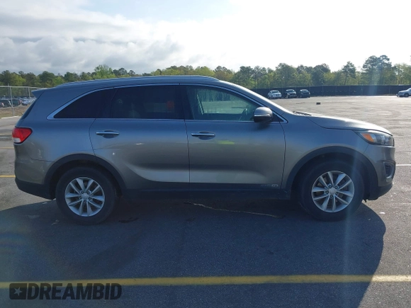 2018 Kia Sorento LX V6 with VIN 5XYPGDA51JG376682, listed as a IAAI auction lot 41914856 with 116,428 mi miles. Bid and sale history available at carsss.com. Image 13.