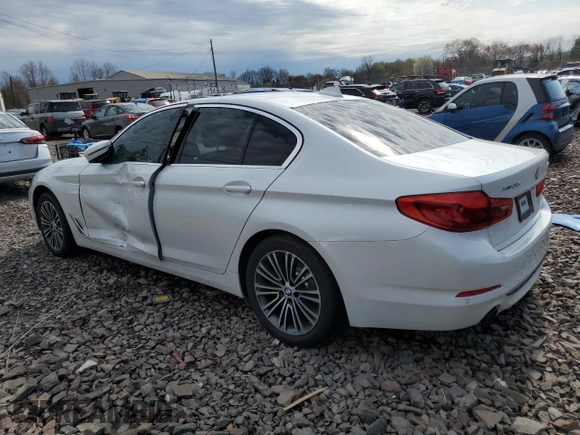 2020 BMW 5 Series 530i xDrive z VIN WBAJR7C03LCE58567, wystawiony jako Copart lot #52381325 z przebiegiem 27 309 mil mil oraz Szkoda całkowita • Salvage title. Historia ofert i sprzedaży dostępna na DreamBid. Obrazek 2.