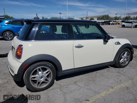 2009 MINI Hardtop S with VIN WMWMF73559TW83208, listed as a Copart auction lot 57347015 with 76,898 mi miles and Salvage title. Bid and sale history available at DreamBid. Image 3.