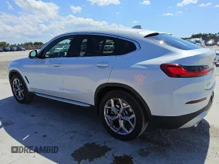 2024 BMW X4 xDrive30i z VIN 5UX33DT09R9W70709, wystawiony jako Copart lot #56997035 z przebiegiem 21 308 mil mil oraz Tytuł czysty. Historia ofert i sprzedaży dostępna na DreamBid. Obrazek 2.