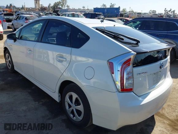 2015 Toyota Prius Four with VIN JTDKN3DU4F1977363, listed as a IAAI auction lot 42283570 with 185,992 mi miles and . Bid and sale history available at DreamBid. Image 3.