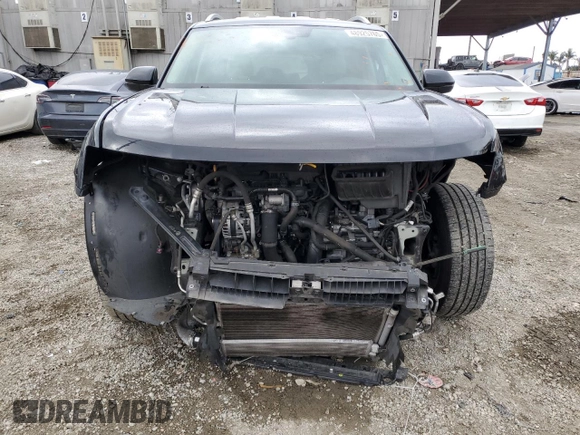 2018 Volkswagen Atlas SE z VIN 1V2CP2CAXJC598119, wystawiony jako Copart lot #48925765 z przebiegiem 73 724 mil mil oraz Szkoda całkowita • Salvage title. Historia ofert i sprzedaży dostępna na DreamBid. Obrazek 5.