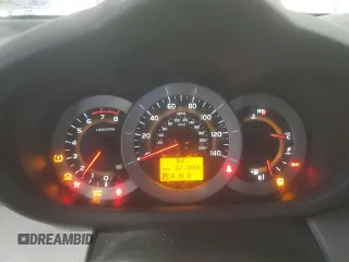 2010 Toyota RAV4 с VIN 2T3ZF4DV4AW027573, выставлен на аукционе Copart как лот 61654935 с пробегом 321 886 миль миль и Чистый • Clean title. История ставок и продаж доступна на DreamBid. Изображение 9.