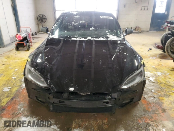 2018 Tesla Model S 75D with VIN 5YJSA1E44JF268656, listed as a Copart auction lot 88532685 with 102,459 mi miles and Non repairable. Bid and sale history available at DreamBid. Image 5.