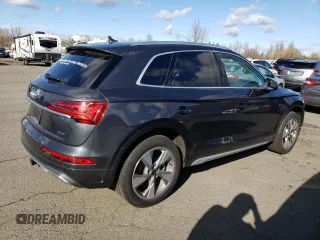2023 Audi Q5 Premium with VIN WA1ABAFY3P2083773, listed as a Copart auction lot 43613525 with 15,911 mi miles and Salvage Title. Bid and sale history available at carsss.com. Image 3.