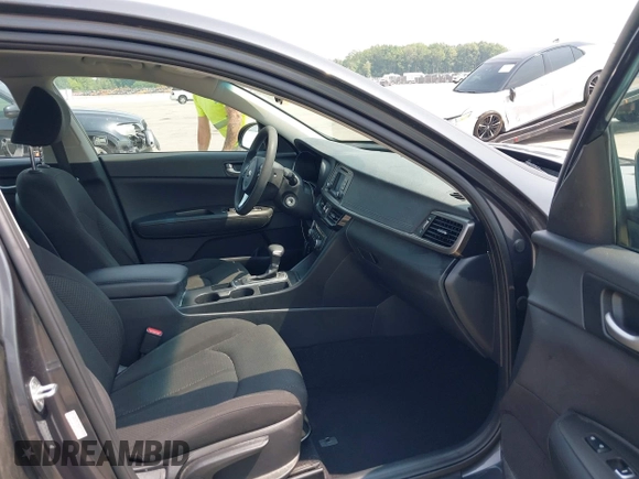 2016 Kia Optima LX with VIN KNAGT4L33G5111199, listed as a IAAI auction lot 42380970 with 97,072 mi miles and . Bid and sale history available at DreamBid. Image 5.