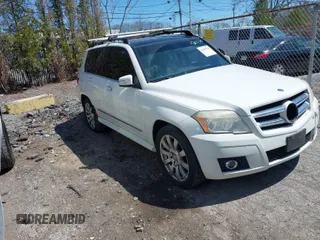 2010 Mercedes-Benz GLK with VIN WDCGG8HB4AF399857, listed as a IAAI auction lot 42055510 with 190,558 mi miles. Bid and sale history available at carsss.com. Image 1.