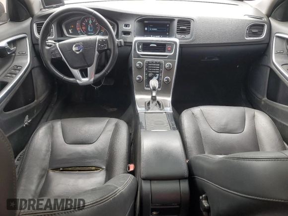 2015 Volvo S60 T5 Drive-E Premier z VIN YV140MFB3F1307970, wystawiony jako Copart lot #48437445 z przebiegiem 138 602 mil mil oraz Czysty tytuł • Clean title. Historia ofert i sprzedaży dostępna na DreamBid. Obrazek 8.