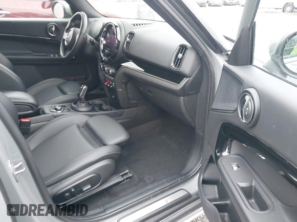 2022 MINI Countryman Cooper S with VIN WMZ83BR08N3N91662, listed as a IAAI auction lot 41949237 with 39,291 mi miles and . Bid and sale history available at DreamBid. Image 5.