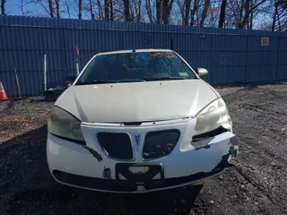 2008 Pontiac G6 GT with VIN 1G2ZH36N784302785, listed as a IAAI auction lot 41985876 with 164,853 mi miles. Bid and sale history available at carsss.com. Image 6.