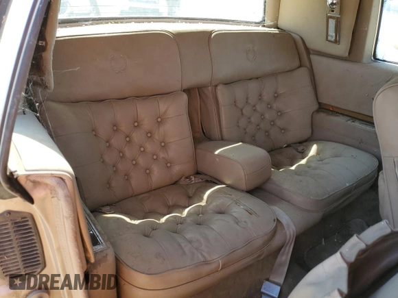 1985 Cadillac Eldorado z VIN 1G6EL578XFE661216, wystawiony jako Copart lot #54606984 z przebiegiem 12 462 mil mil oraz Szkoda całkowita • Salvage title. Historia ofert i sprzedaży dostępna na DreamBid. Obrazek 10.