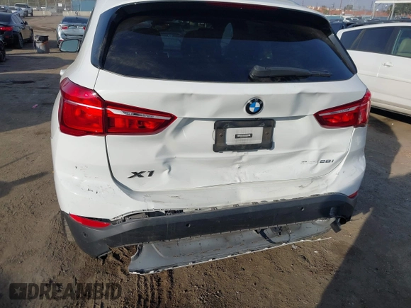 2022 BMW X1 sDrive28i with VIN WBXJG7C05N5U58988, listed as a IAAI auction lot 41466393 with 56,062 mi miles. Bid and sale history available at carsss.com. Image 6.