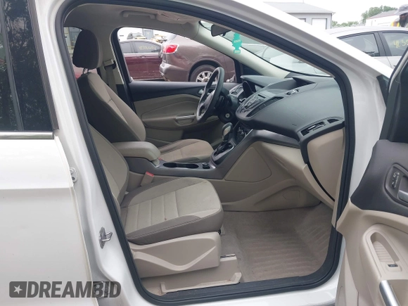 2013 Ford Escape SE z VIN 1FMCU0G95DUC11906, wystawiony jako IAAI lot #42367480 z przebiegiem 149 173 mil mil oraz . Historia ofert i sprzedaży dostępna na DreamBid. Obrazek 5.
