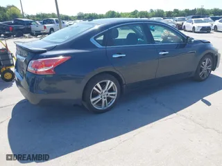 2013 Nissan Altima 3.5 SL with VIN 1N4BL3AP3DN515859, listed as a IAAI auction lot 42006305 with 158,472 mi miles. Bid and sale history available at carsss.com. Image 4.