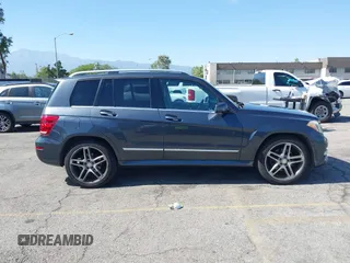 2015 Mercedes-Benz GLK 350 z VIN WDCGG5HB3FG393595, wystawiony jako IAAI lot #42316178 z przebiegiem 132 178 mil mil oraz . Historia ofert i sprzedaży dostępna na DreamBid. Obrazek 13.