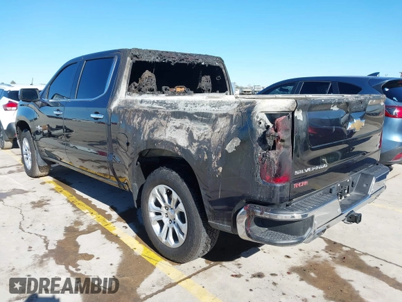2024 Chevrolet Silverado 1500 LTZ with VIN 2GCUDGED0R1129626, listed as a IAAI auction lot 41243975 with 7,971 mi miles and . Bid and sale history available at DreamBid. Image 3.