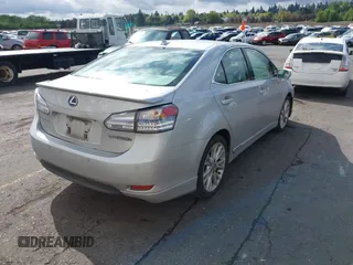 2010 Lexus HS 250h with VIN JTHBB1BA7A2007191, listed as a IAAI auction lot 42068847 with 213,323 mi miles. Bid and sale history available at carsss.com. Image 4.