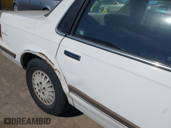 1995 Buick Century Special SJ with VIN 1G4AG55M3S6420887, listed as a IAAI auction lot 42223246 with 152,622 mi miles and . Bid and sale history available at DreamBid. Image 12.