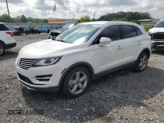 2017 Lincoln MKC Premiere with VIN 5LMCJ1C93HUL54134, listed as a Copart auction lot 61410695 with 100,718 mi miles and Clean title. Bid and sale history available at DreamBid. Image 1.