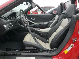 2019 Porsche 718 Boxster z VIN WP0CA2A84KS211137, wystawiony jako Copart lot #74693094 z przebiegiem Nie podano mil oraz Nie do naprawy • Non repairable. Historia ofert i sprzedaży dostępna na DreamBid. Obrazek 7.