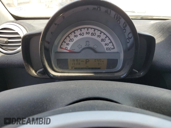 2013 Smart fortwo Pure with VIN WMEEJ3BA9DK627656, listed as a Copart auction lot 52109195 with 118,181 mi miles and Clean title. Bid and sale history available at DreamBid. Image 9.
