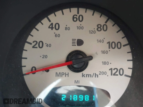 2002 Chrysler PT Cruiser Limited z VIN 3C8FY68B72T288535, wystawiony jako IAAI lot #42472122 z przebiegiem 218 981 mil mil oraz . Historia ofert i sprzedaży dostępna na DreamBid. Obrazek 16.