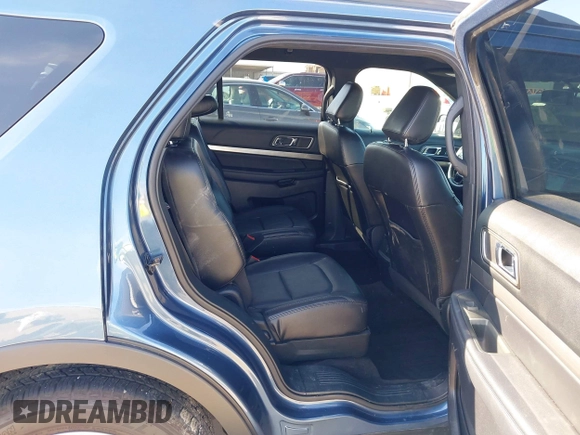 2018 Ford Explorer XLT с VIN 1FM5K7D89JGB64912, выставлен на аукционе IAAI как лот 42370853 с пробегом 76 208 миль миль и . История ставок и продаж доступна на DreamBid. Изображение 8.