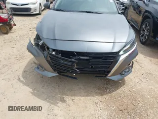 2024 Nissan Altima SV z VIN 1N4BL4DV5RN336438, wystawiony jako IAAI lot #42273934 z przebiegiem 34 925 mil mil oraz . Historia ofert i sprzedaży dostępna na DreamBid. Obrazek 6.