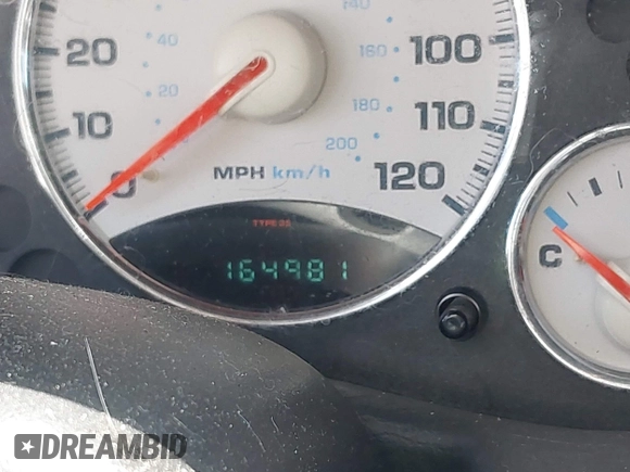 2003 Jeep Liberty Limited z VIN 1J4GL58K73W617304, wystawiony jako IAAI lot #41966180 z przebiegiem 164 981 mil mil oraz . Historia ofert i sprzedaży dostępna na DreamBid. Obrazek 7.
