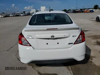2016 Nissan Versa SV z VIN 3N1CN7AP0GL846535, wystawiony jako Copart lot #61387085 z przebiegiem 61 680 mil mil oraz Czysty tytuł • Clean title. Historia ofert i sprzedaży dostępna na DreamBid. Obrazek 6.