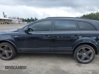 2013 Audi Q7 3.0T S line Prestige with VIN WA1DGAFE9DD015594, listed as a IAAI auction lot 41795868 with 123,525 mi miles. Bid and sale history available at carsss.com. Image 14.