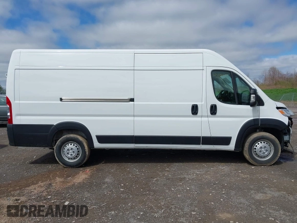 2025 Ram ProMaster Cargo Tradesman with VIN 3C6MRVJG3SE504821, listed as a IAAI auction lot 42150693 with 10,828 mi miles and . Bid and sale history available at DreamBid. Image 14.