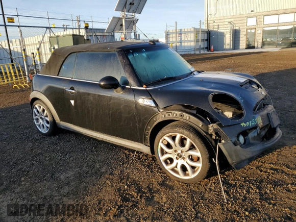 2010 MINI Convertible S с VIN WMWMS3C55ATY09477, выставлен на аукционе Copart как лот 78481974 с пробегом 102 954 миль миль и Списание • Salvage title. История ставок и продаж доступна на DreamBid. Изображение 4.