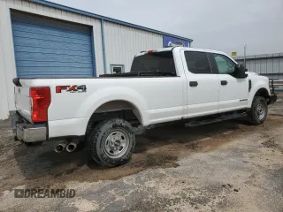 2021 Ford Super Duty F-250 SRW XL with VIN 1FT7W2BT8MED94503, listed as a Copart auction lot 50867015 with 208,192 mi miles and Clean Title. Bid and sale history available at carsss.com. Image 3.