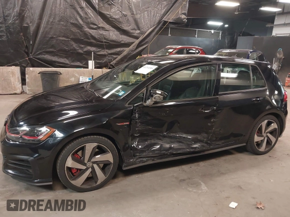 2019 Volkswagen GTI S с VIN 3VW5T7AU0KM025789, выставлен на аукционе IAAI как лот 41214585 с пробегом 71 624 миль миль и . История ставок и продаж доступна на DreamBid. Изображение 6.