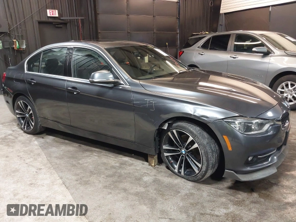 2018 BMW 3 Series 330i xDrive with VIN WBA8D9C51JEM34061, listed as a IAAI auction lot 42682318 with 65,245 mi miles and . Bid and sale history available at DreamBid. Image 6.