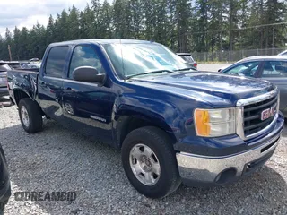 2010 GMC Sierra 1500 SLE z VIN 3GTRKVE33AG297764, wystawiony jako IAAI lot #39759633 z przebiegiem 160 961 mil mil oraz . Historia ofert i sprzedaży dostępna na DreamBid. Obrazek 1.