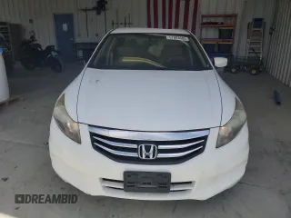 2011 Honda Accord LX z VIN 1HGCP2F39BA078037, wystawiony jako Copart lot #57603685 z przebiegiem 108 970 mil mil oraz Szkoda całkowita • Salvage title. Historia ofert i sprzedaży dostępna na DreamBid. Obrazek 5.