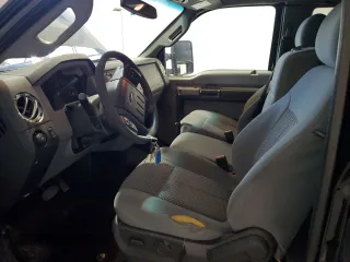 2016 Ford F-250 XLT z VIN 1FT7X2A68GED30460, wystawiony jako Copart lot #55770325 z przebiegiem 296 320 mil mil oraz Czysty tytuł • Clean title. Historia ofert i sprzedaży dostępna na DreamBid. Obrazek 7.