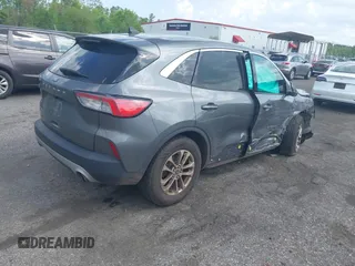 2022 Ford Escape SE z VIN 1FMCU0G61NUA48338, wystawiony jako IAAI lot #41941777 z przebiegiem 67 610 mil mil oraz . Historia ofert i sprzedaży dostępna na DreamBid. Obrazek 4.