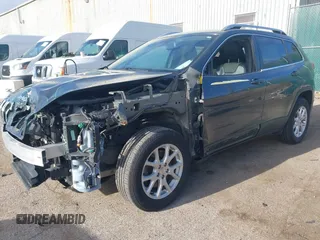 2018 Jeep Cherokee Latitude Plus с VIN 1C4PJMLB3JD601512, выставлен на аукционе IAAI как лот 41963342 с пробегом 142 343 миль миль и . История ставок и продаж доступна на DreamBid. Изображение 18.