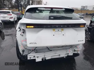2024 Nissan ARIYA Evolve+ z VIN JN1BF0BAXRM435453, wystawiony jako IAAI lot #41745123 z przebiegiem 5 565 mil mil oraz . Historia ofert i sprzedaży dostępna na DreamBid. Obrazek 6.