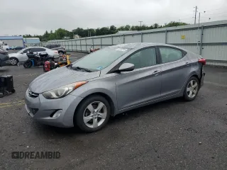 2013 Hyundai Elantra GLS z VIN KMHDH4AEXDU495541, wystawiony jako Copart lot #58752355 z przebiegiem 145 000 mil mil oraz Szkoda całkowita • Salvage title. Historia ofert i sprzedaży dostępna na DreamBid. Obrazek 1.