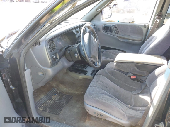 2000 Dodge Dakota Sport with VIN 1B7GL2AN2YS776819, listed as a IAAI auction lot 42066658 with 250,880 mi miles and . Bid and sale history available at carsss.com. Image 5.