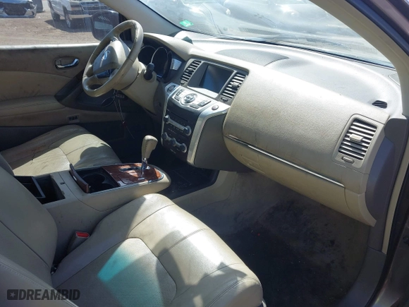 2009 Nissan Murano SL with VIN JN8AZ18W99W153743, listed as a IAAI auction lot 41674424 with 195,750 mi miles. Bid and sale history available at carsss.com. Image 5.